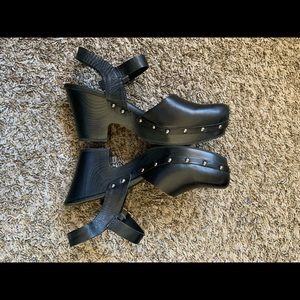 Kork-Ease studded black platform clog size 11